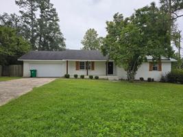 featured image of 1211 Gornto Rd