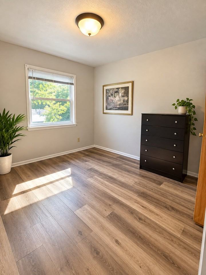 1647 County Road B W #4 - Photo 5 of 10