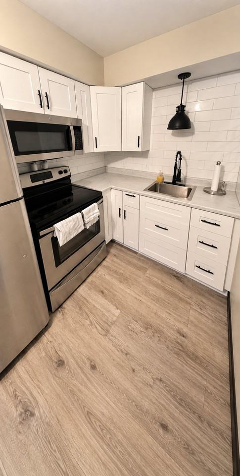 6525 2nd St Ne #2 - Photo 3 of 7