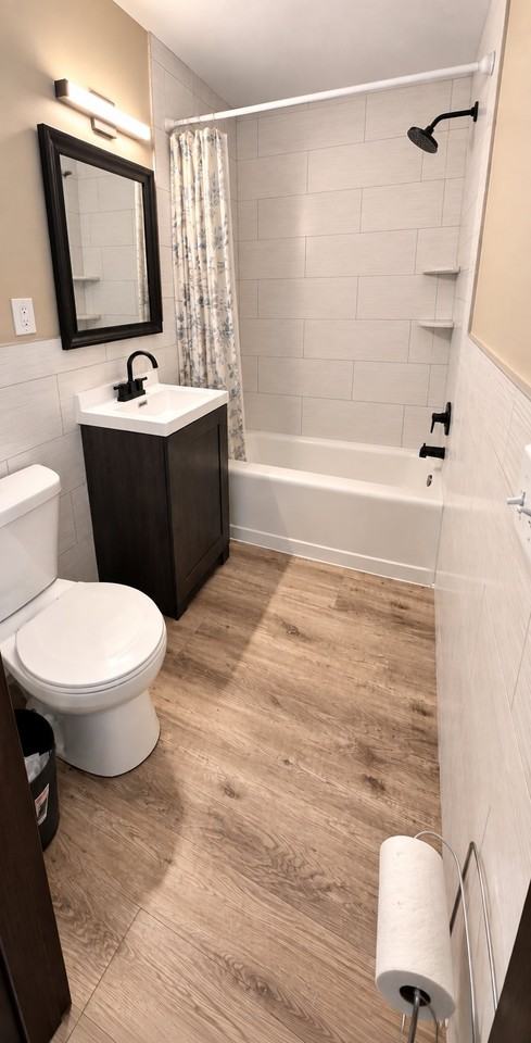 6525 2nd St Ne #2 - Photo 4 of 7