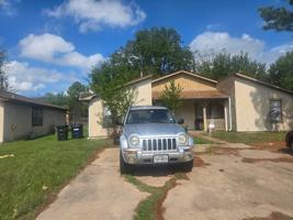 featured image of 1523 Pine Ridge Dr #A