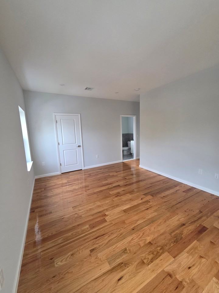 22 Speedway Ave - Photo 3 of 8