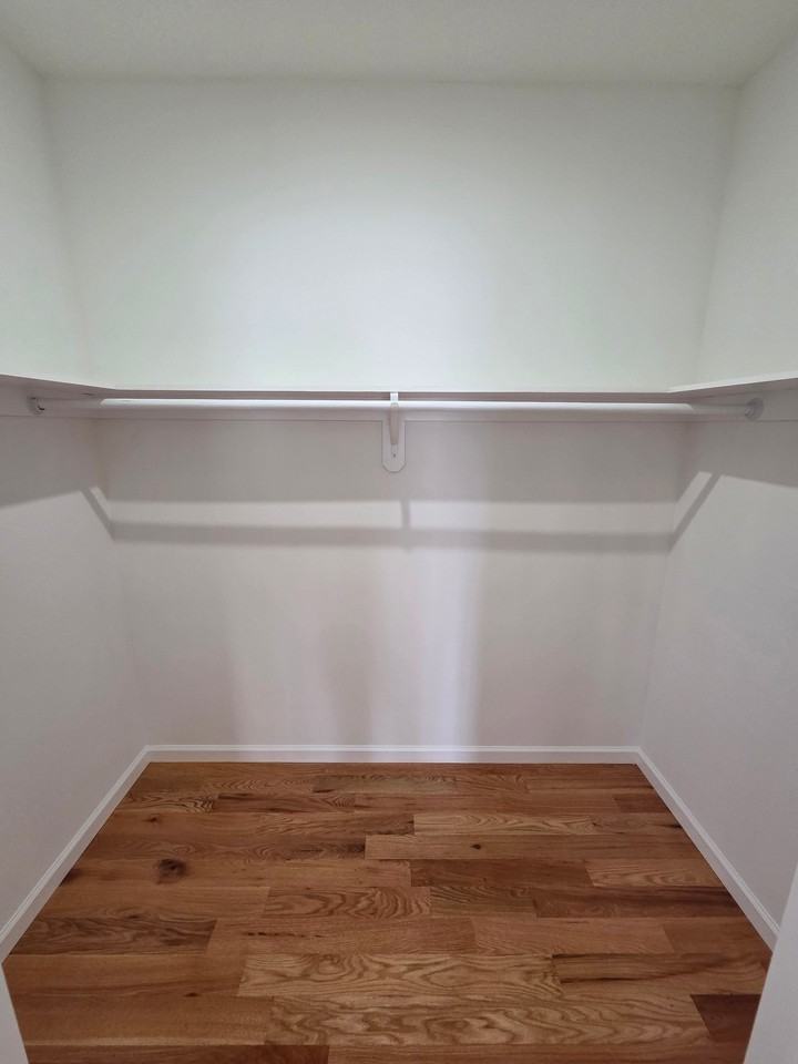 22 Speedway Ave - Photo 4 of 8