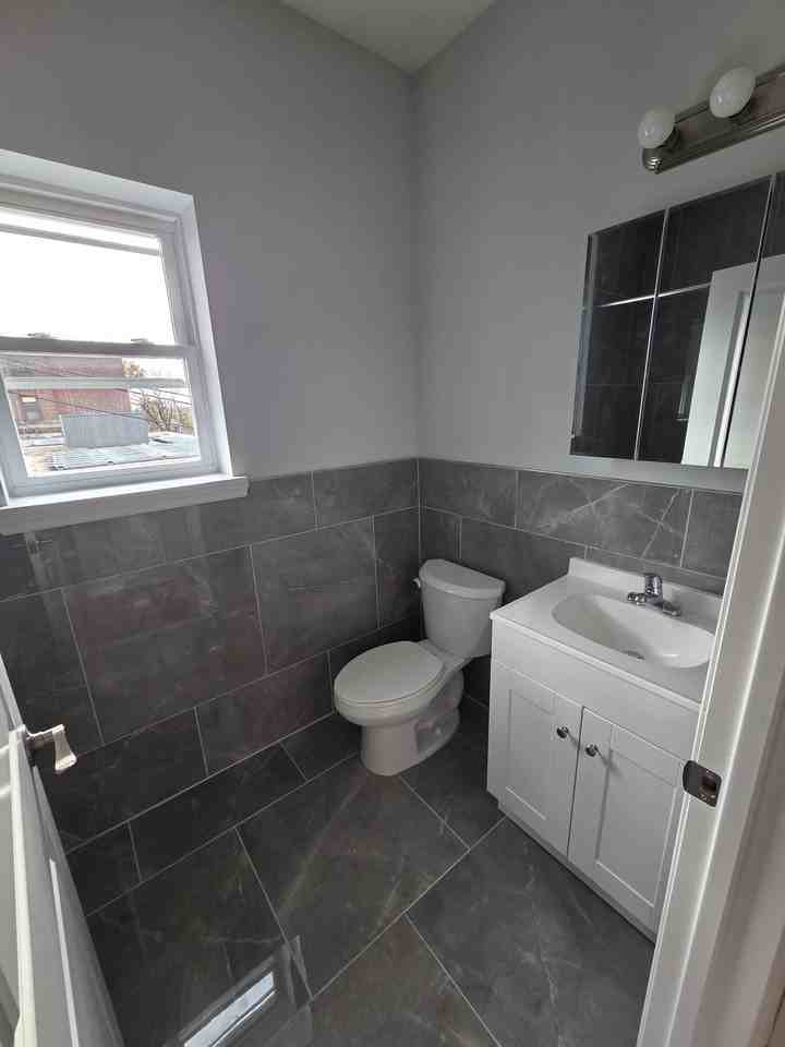 22 Speedway Ave - Photo 6 of 8