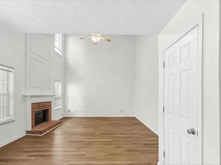 1842 Chasewood Park Dr - Photo 2 of 7