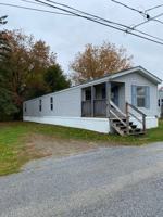 featured image of 14 Harriman Cove Rd