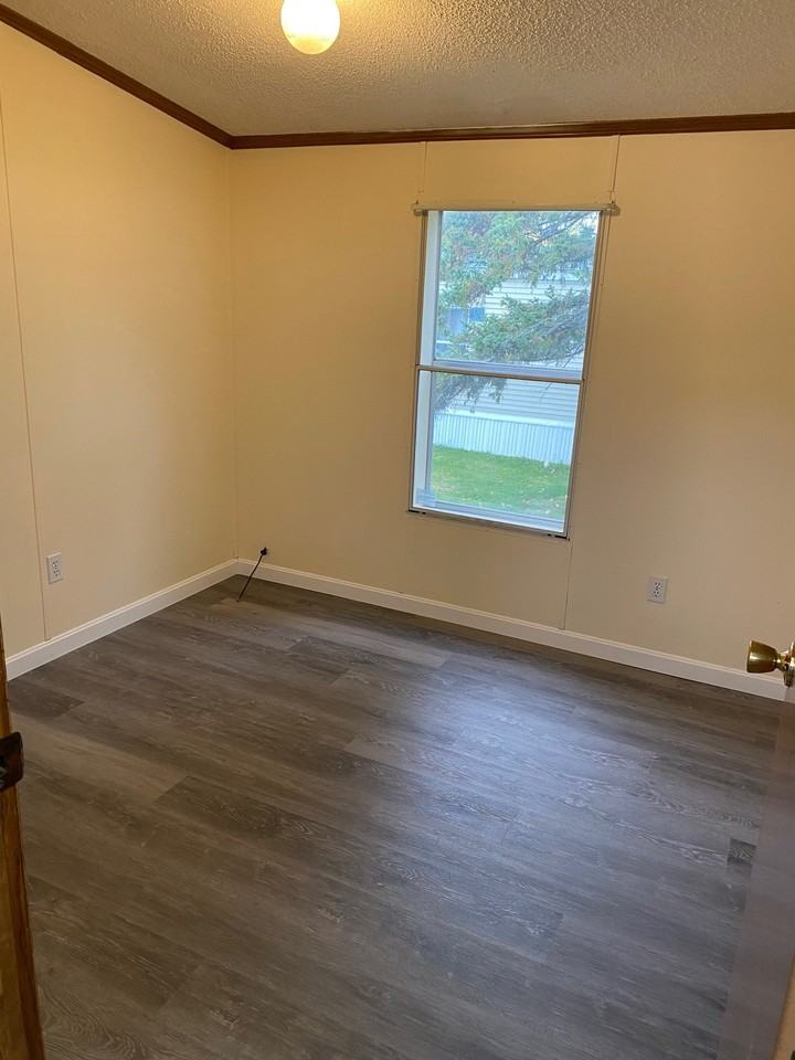 14 Harriman Cove Rd - Photo 7 of 19