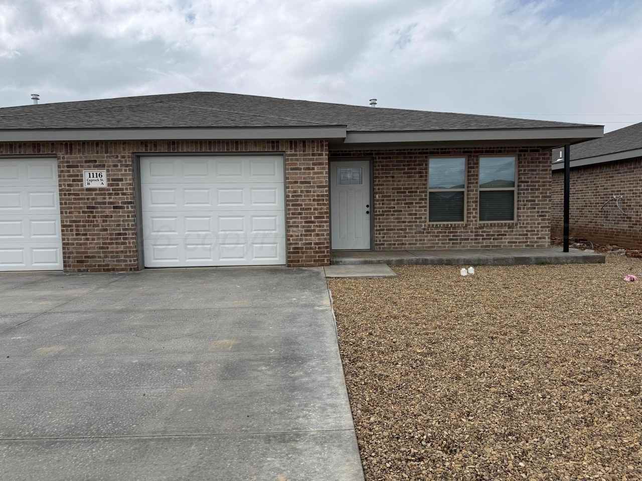 1114 Caprock St - Photo 3 of 12