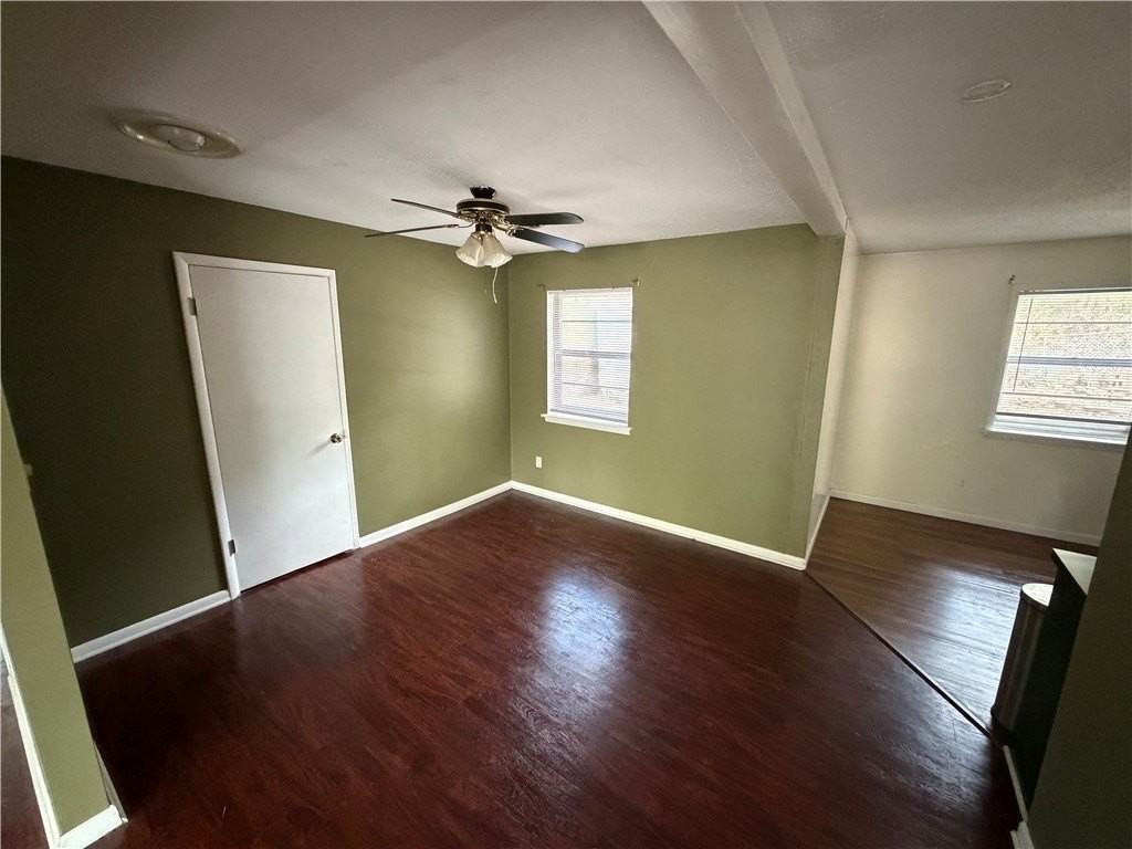 1244 N Oak Ave - Photo 4 of 19