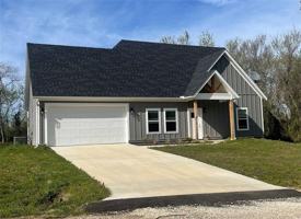 featured image of 4 Audrey Ln