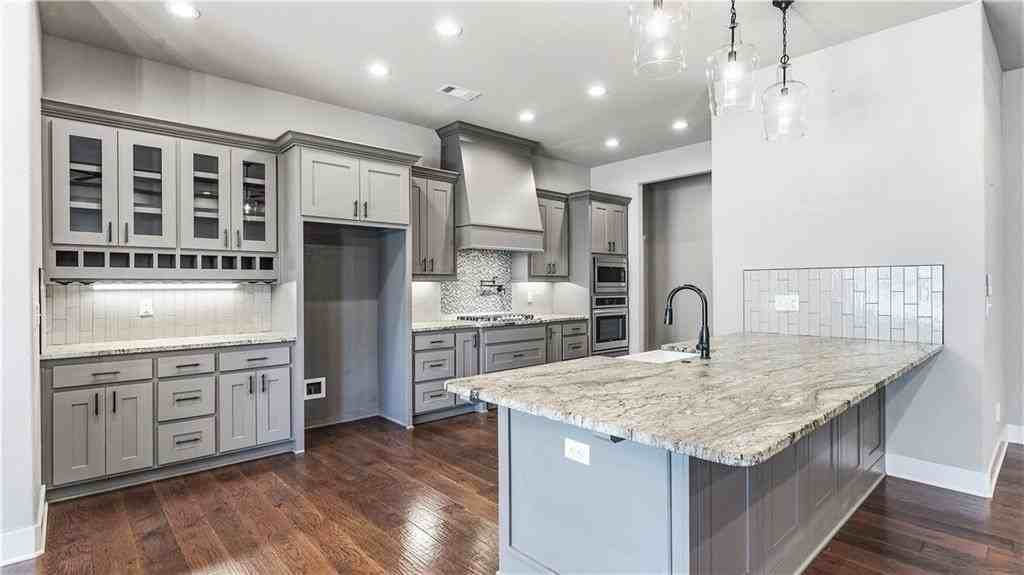 3760 Bitterroot St - Photo 6 of 23