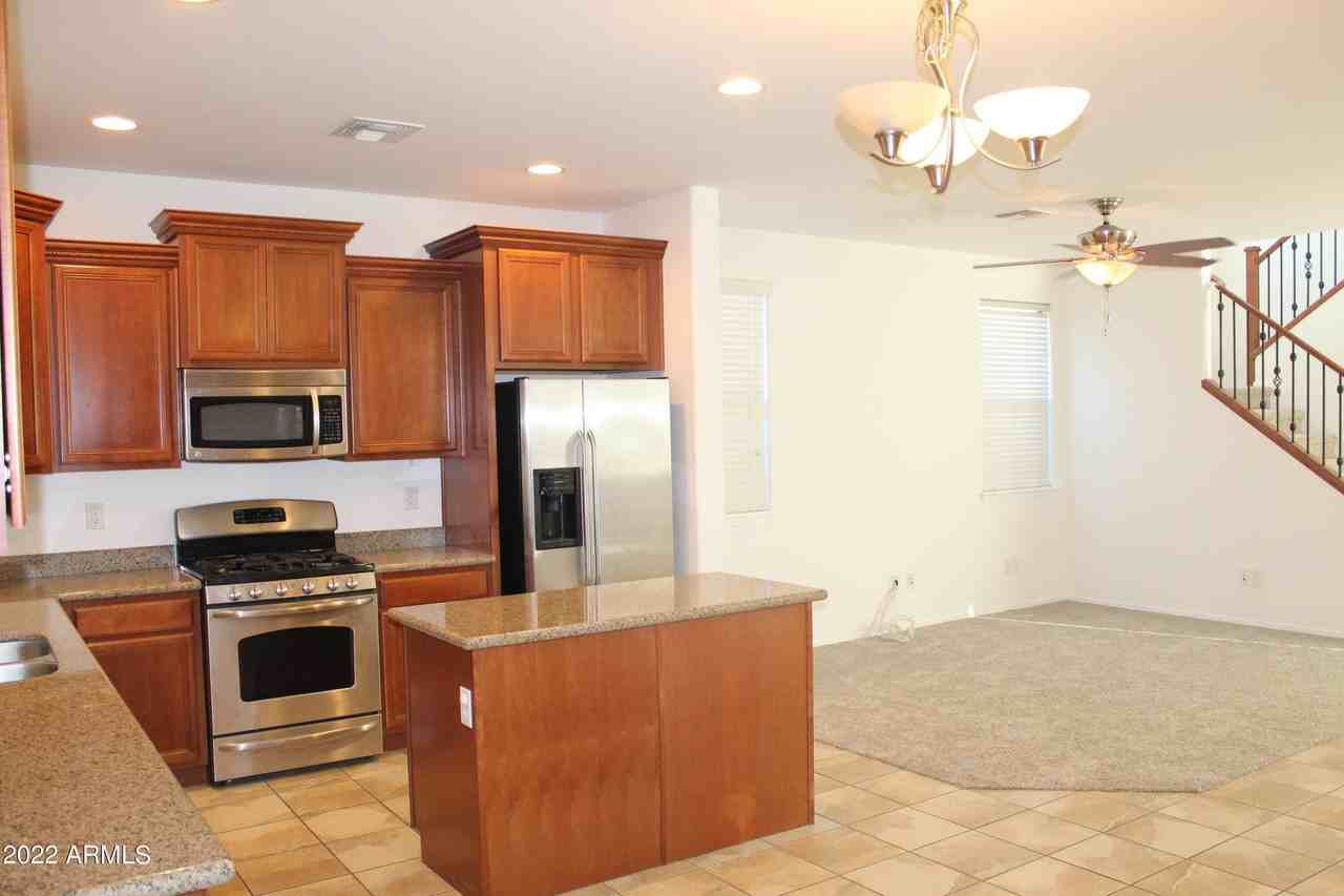 1768 W Seagull Ct - Photo 5 of 31
