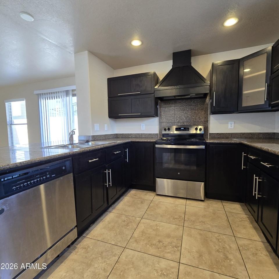 9650 N 82nd Ln - Photo 5 of 18