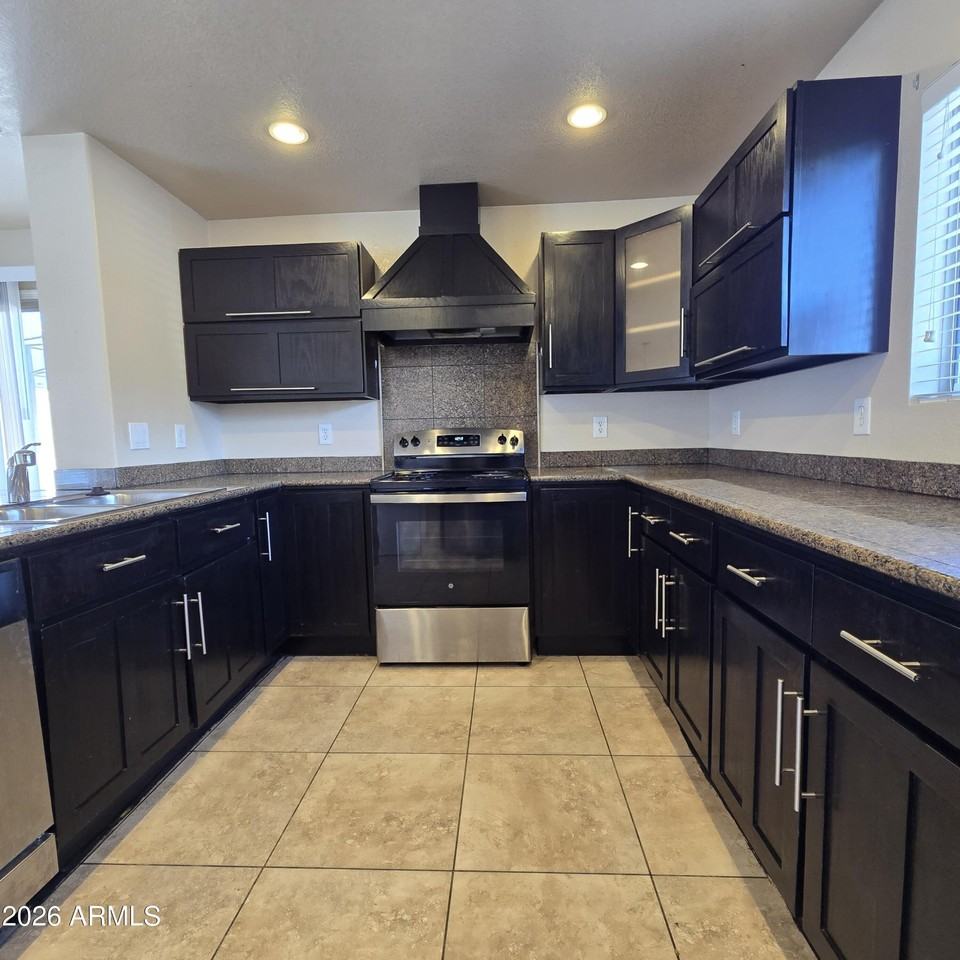9650 N 82nd Ln - Photo 6 of 18