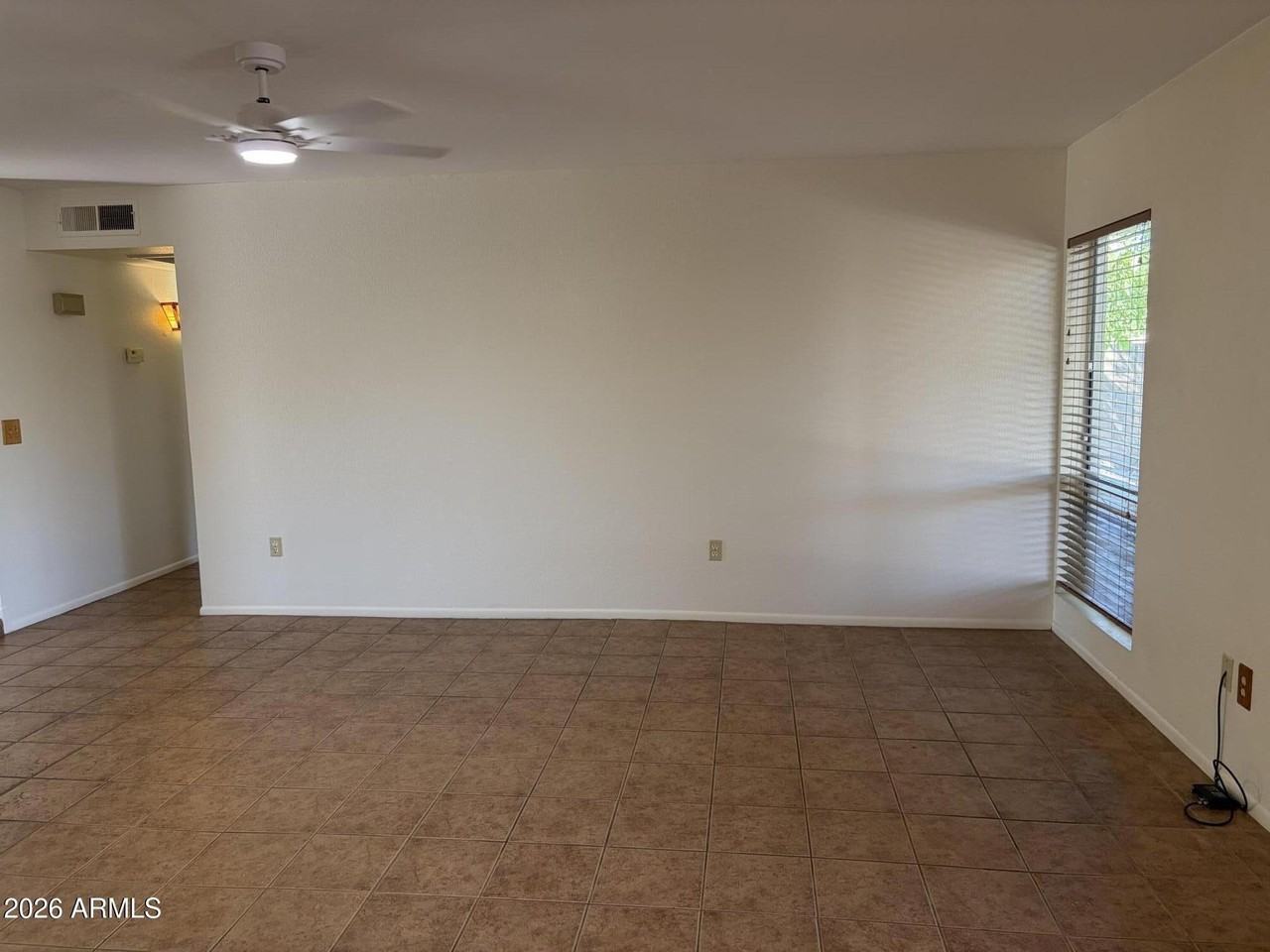 1110 W Hermosa Dr - Photo 3 of 12