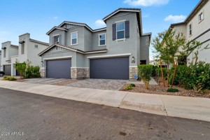 featured image of 5036 E Campo Bello Dr