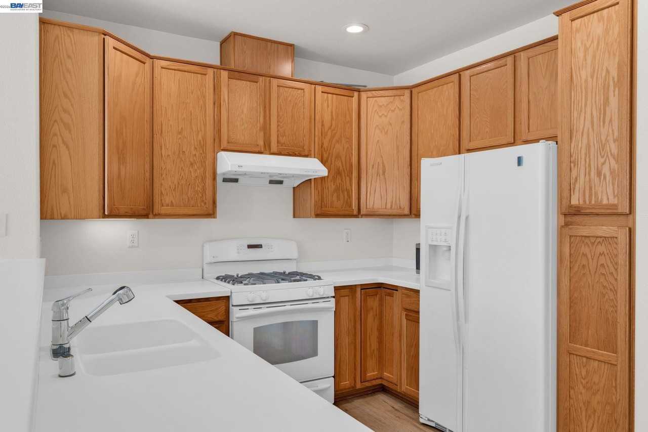 629 Artistic Pl - Photo 4 of 18