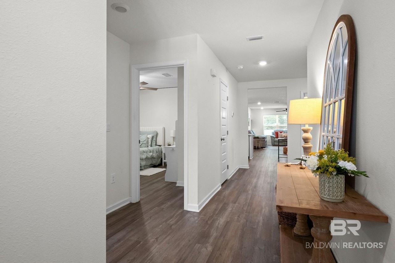 15806 Laurelbrooke Loop - Photo 3 of 16