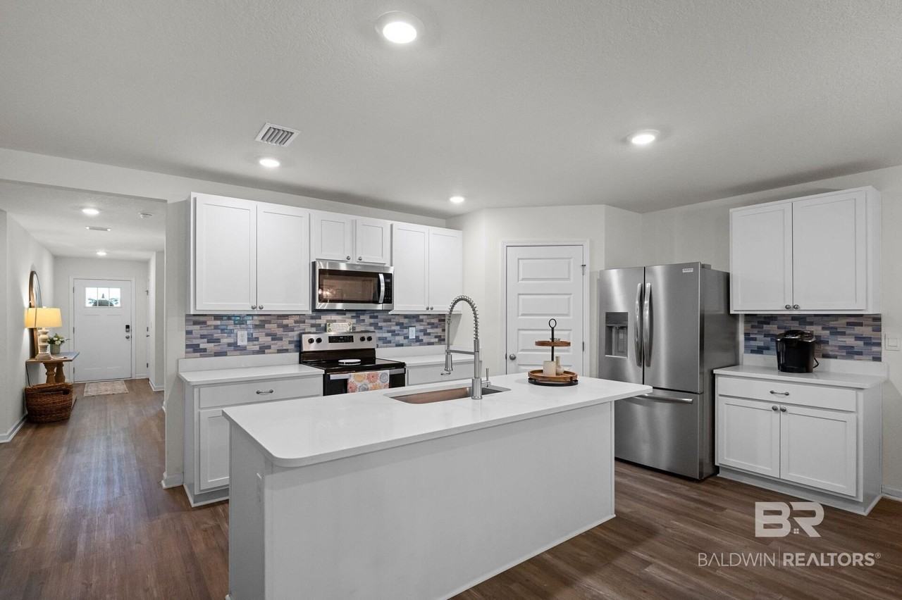 15806 Laurelbrooke Loop - Photo 5 of 16