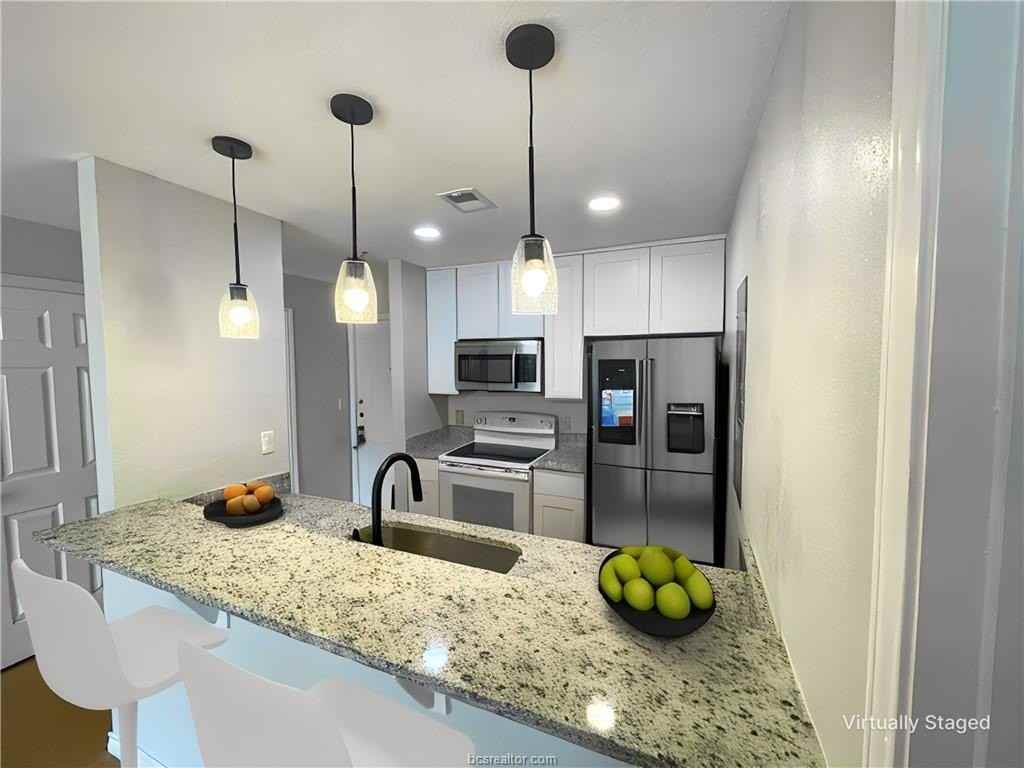 523 Southwest Pkwy #203 - Photo 6 of 29