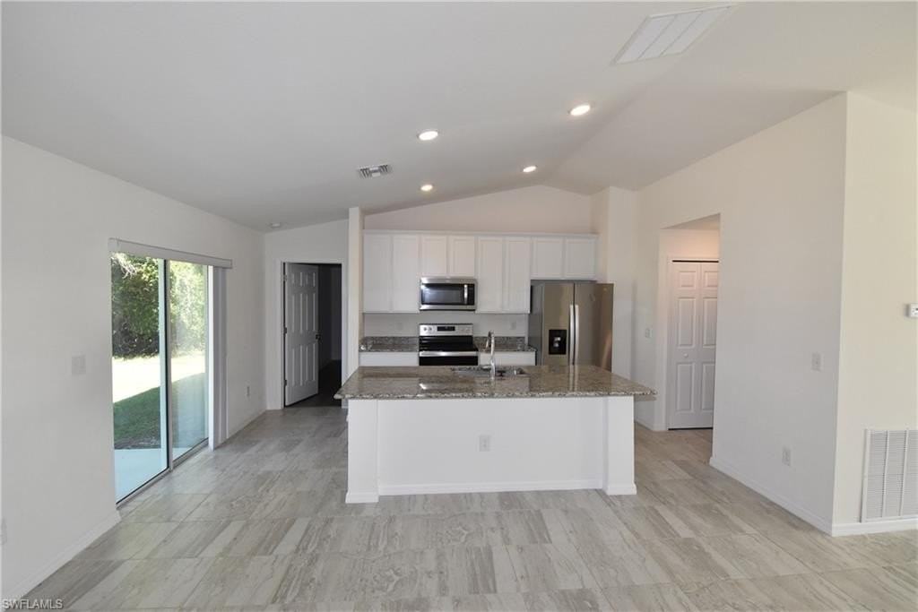 4436 Adelaide Ave - Photo 5 of 23