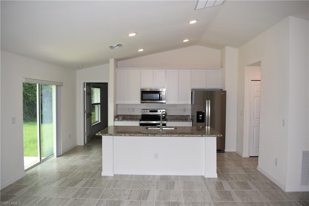 4436 Adelaide Ave - Photo 6 of 23