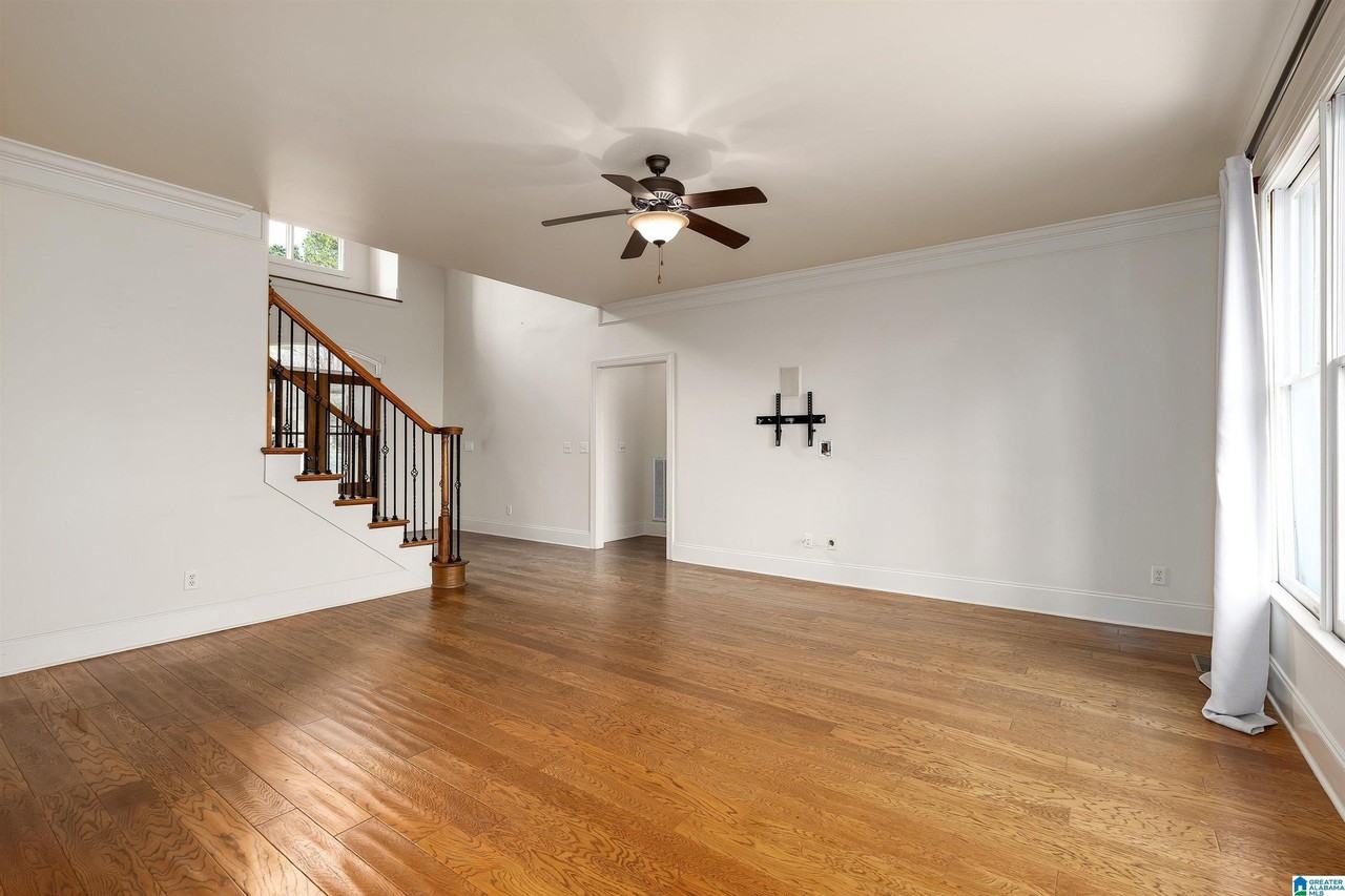 2166 Lakeview Trce - Photo 7 of 50