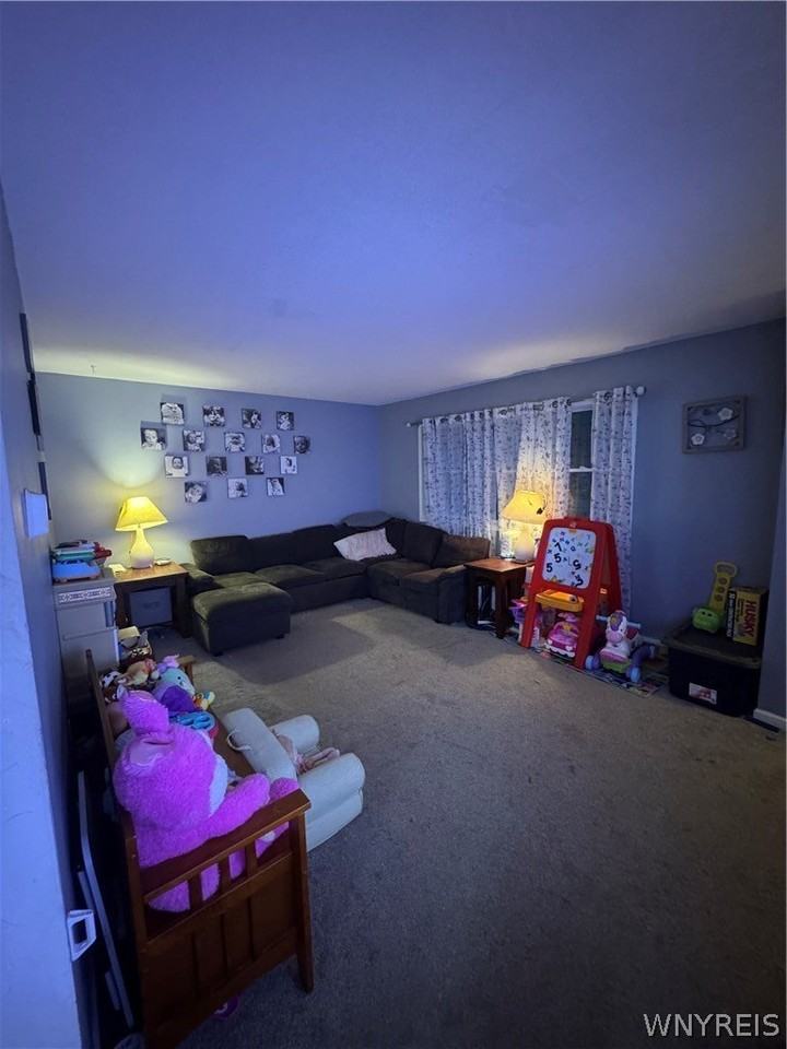 29 Henrietta Ave - Photo 3 of 13