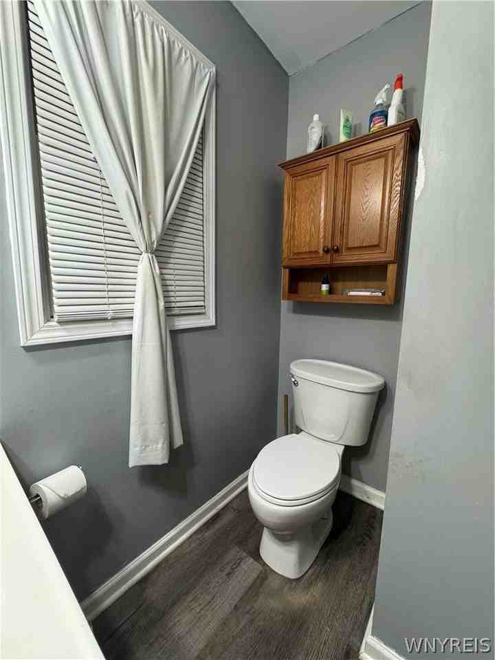 29 Henrietta Ave - Photo 6 of 13