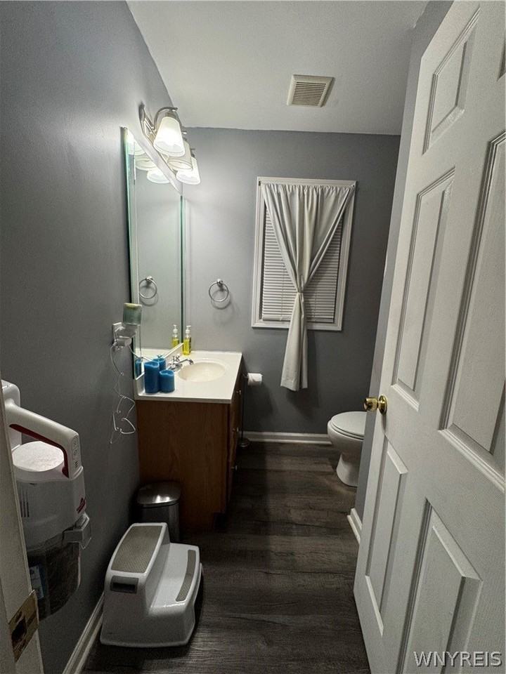 29 Henrietta Ave - Photo 7 of 13