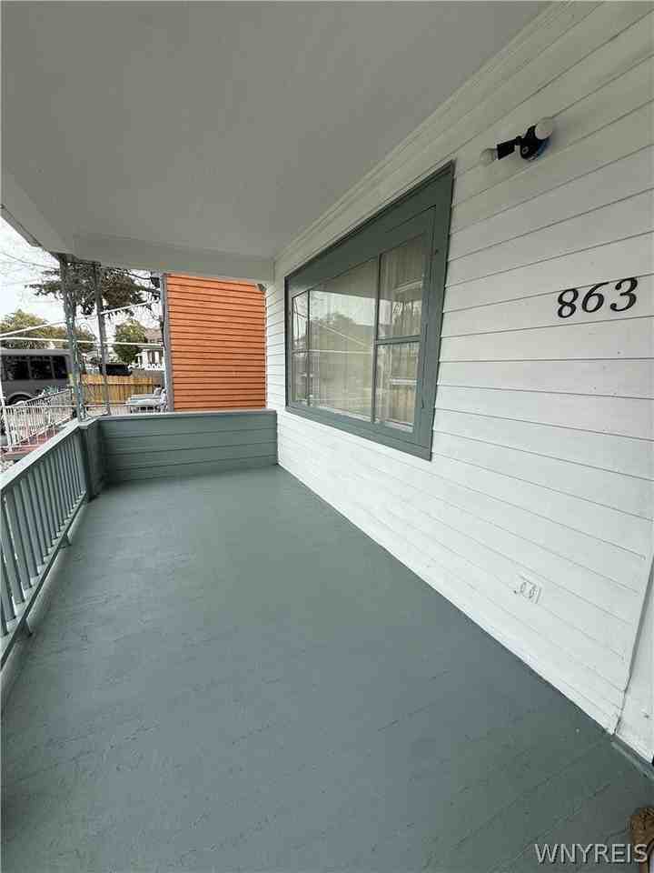 863 Walden Ave - Photo 2 of 22