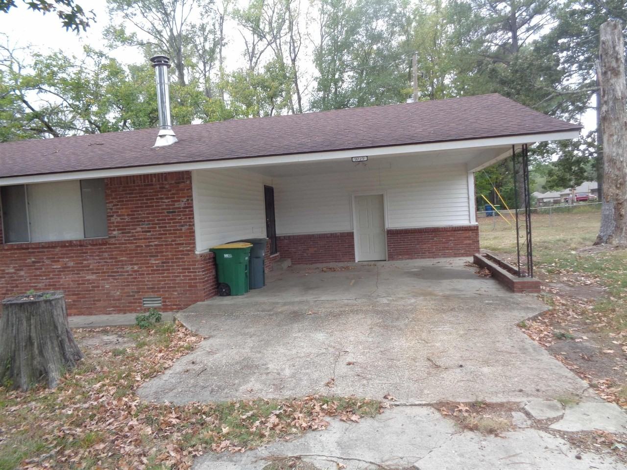 9729 Lanehart Rd - Photo 3 of 24