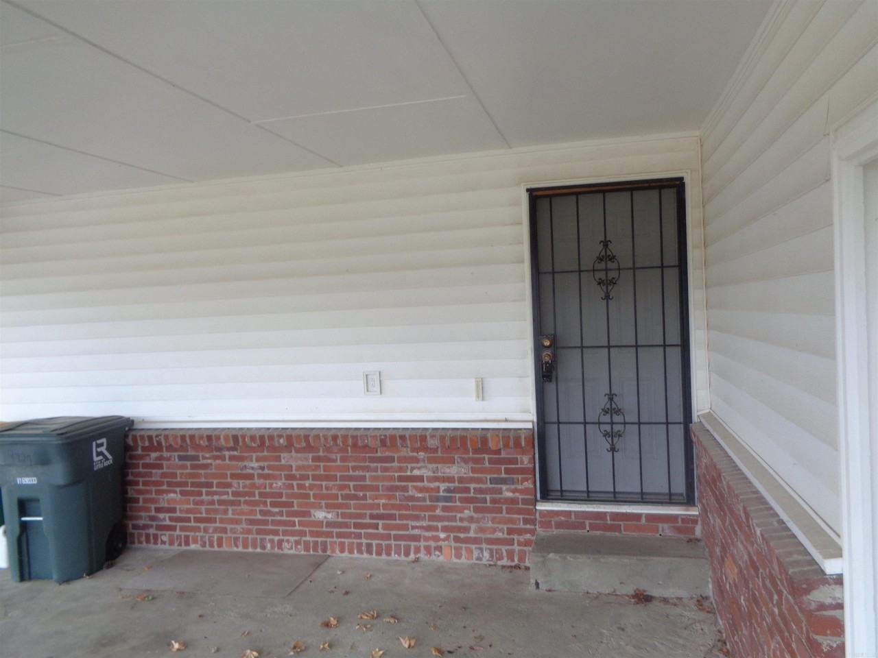 9729 Lanehart Rd - Photo 7 of 24