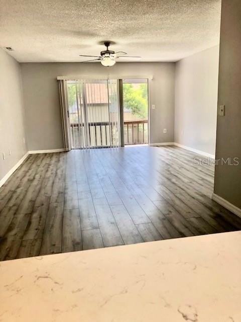 2717 Hidden Lake Blvd - Photo 3 of 23