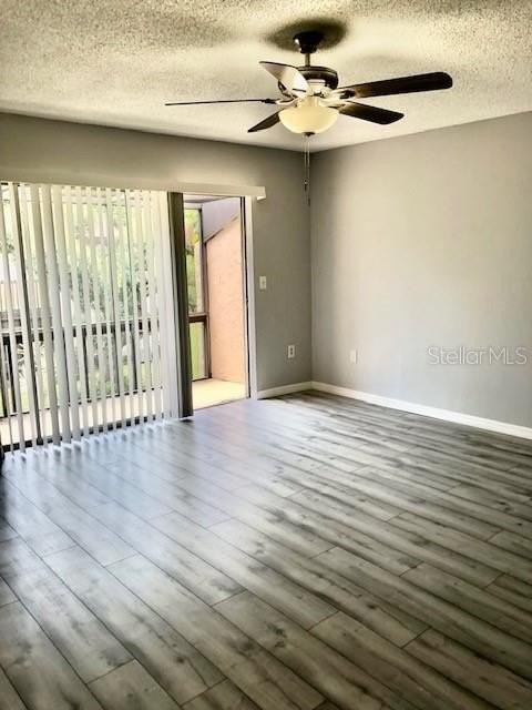 2717 Hidden Lake Blvd - Photo 4 of 23