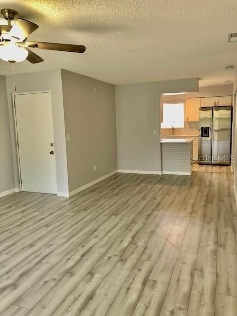 2717 Hidden Lake Blvd - Photo 5 of 23