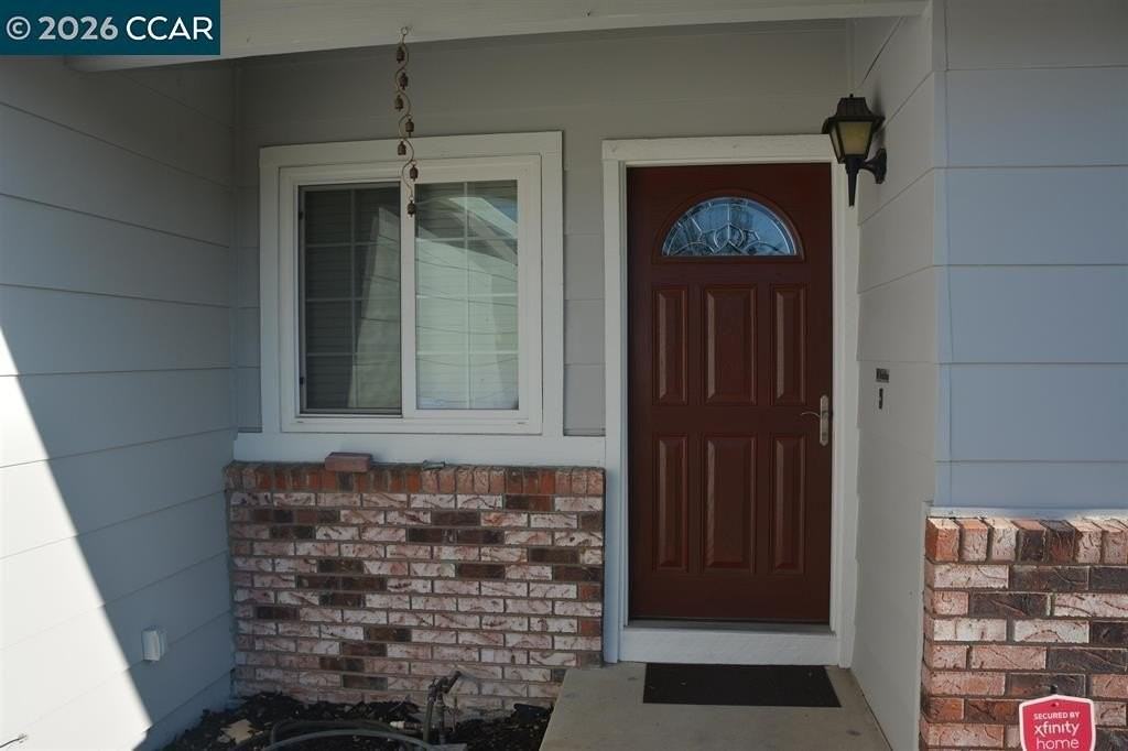 3320 Blythe Dr - Photo 3 of 15