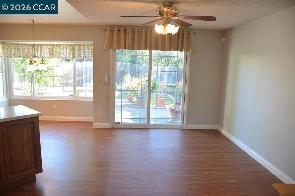 3320 Blythe Dr - Photo 5 of 15