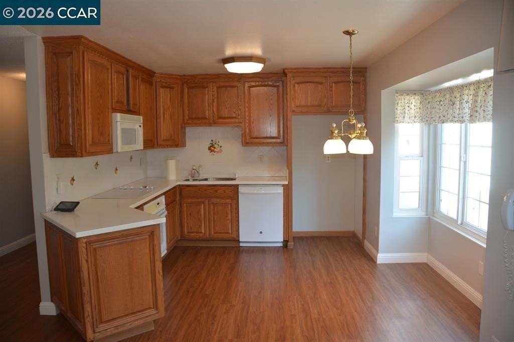 3320 Blythe Dr - Photo 6 of 15