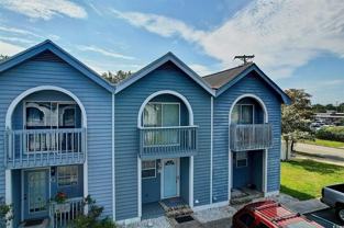 504 62nd Ave N #H - Photo 1 of 1