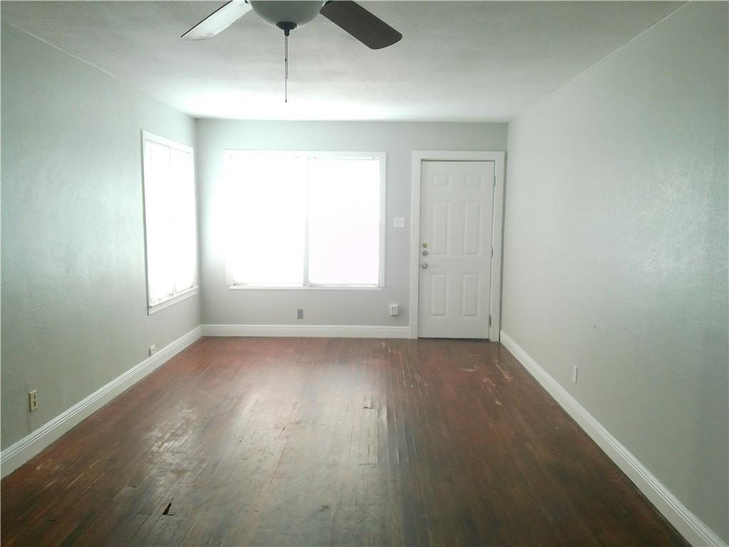 3921 Chestnut St #A - Photo 3 of 9