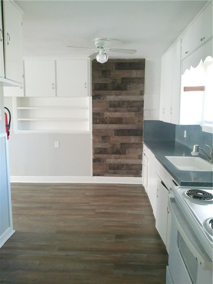 3921 Chestnut St #A - Photo 4 of 9