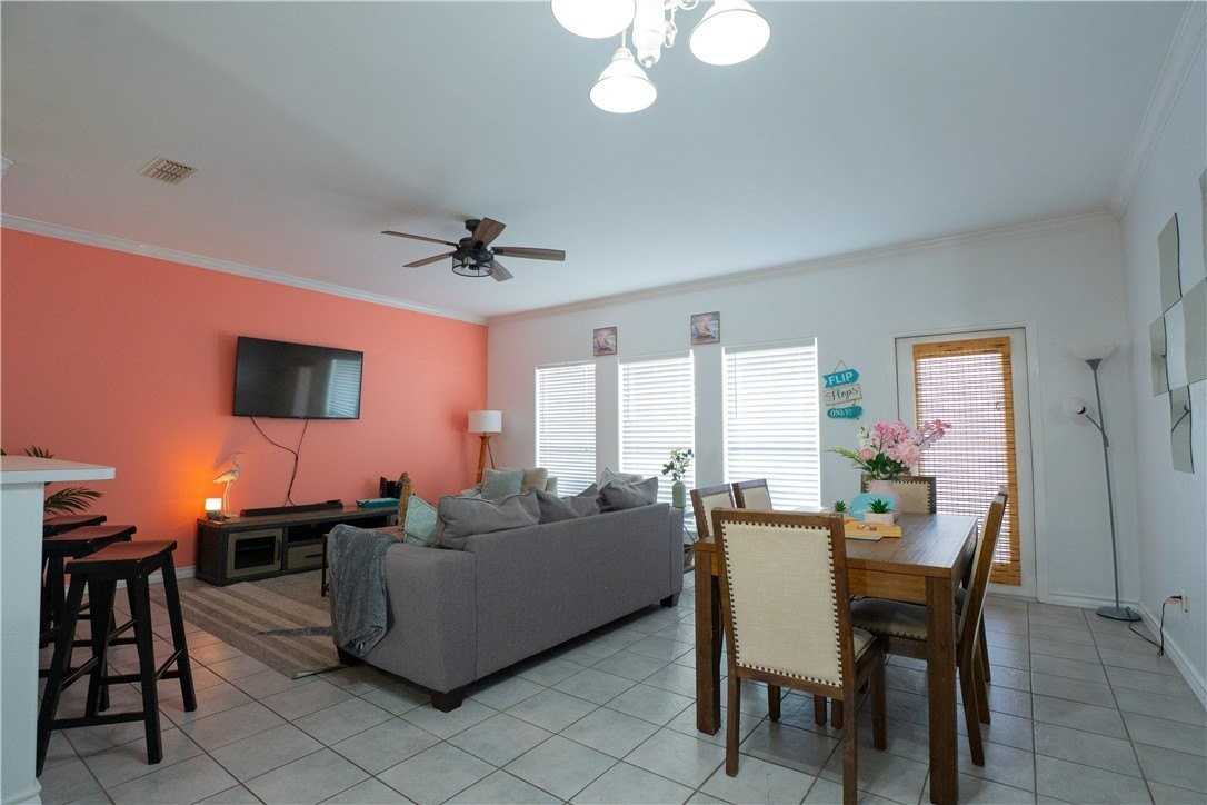 15110 Leeward Dr #103 - Photo 3 of 16