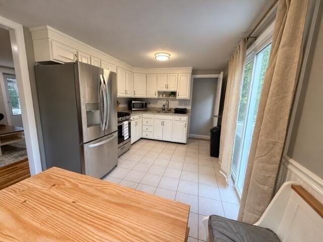 85 Cayuga Ave - Photo 4 of 17