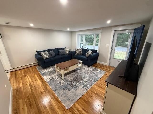 85 Cayuga Ave - Photo 7 of 17