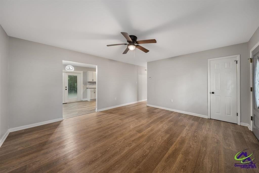 114 Karen Dr - Photo 3 of 16
