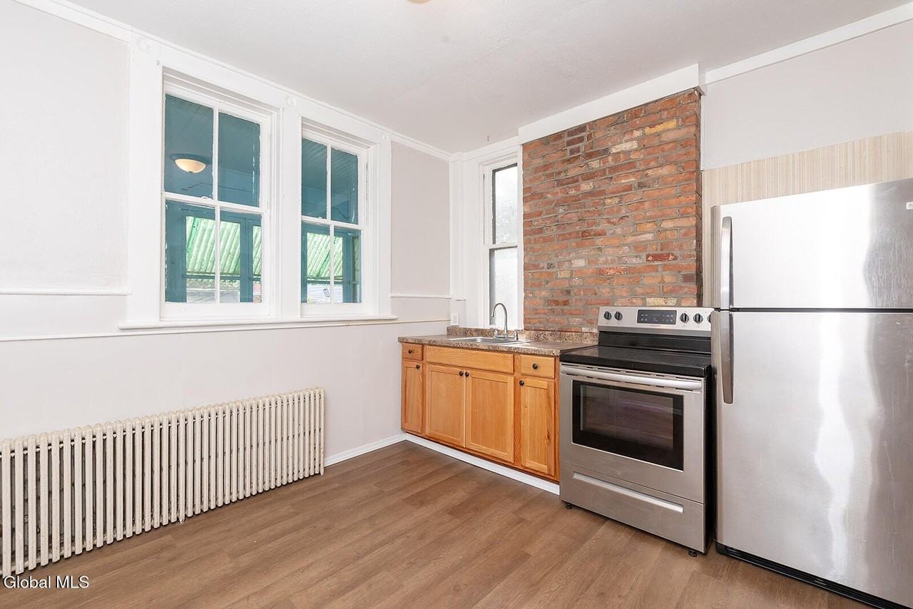 338 Madison Ave #2R - Photo 7 of 23
