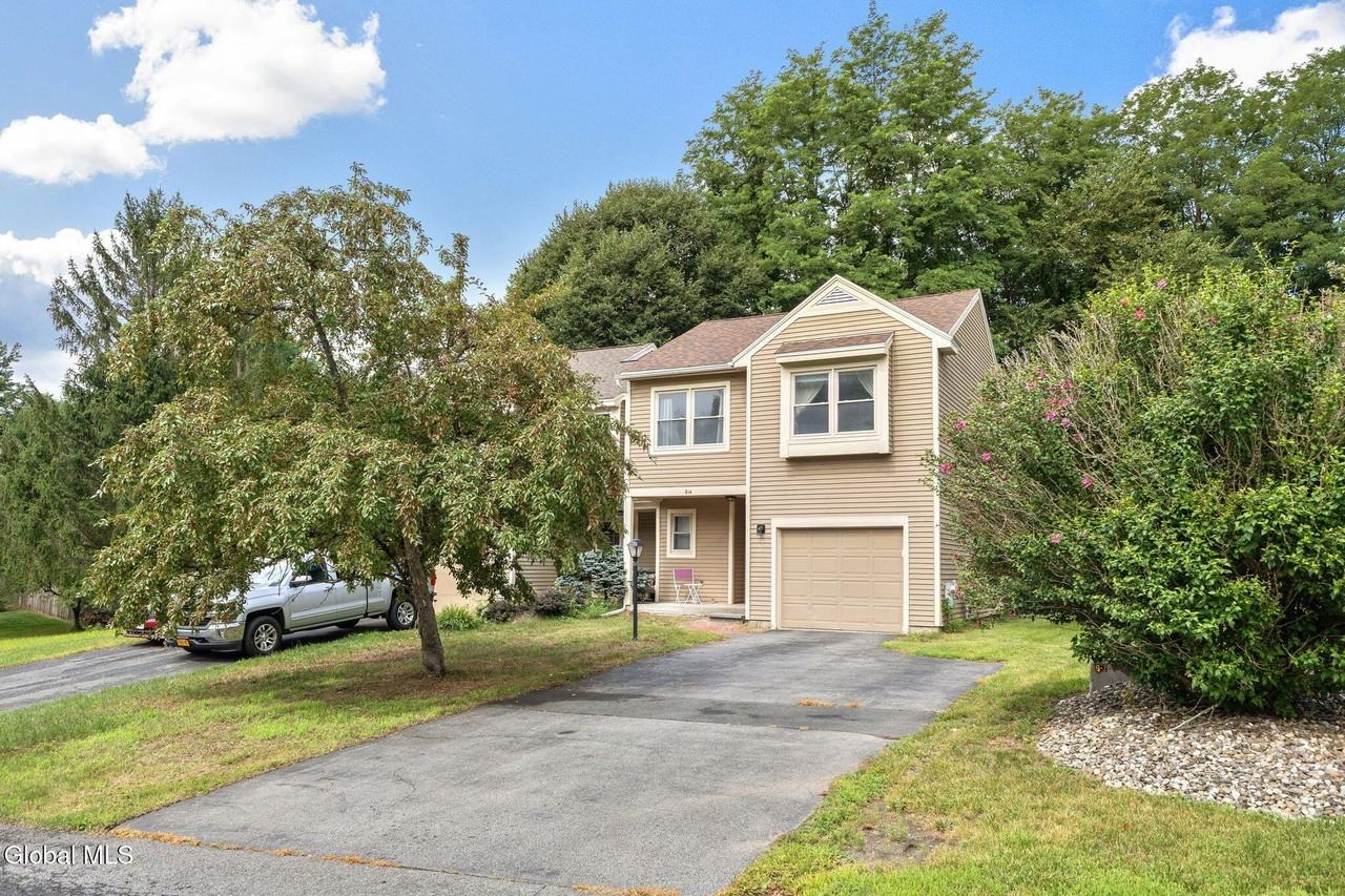 214 Walnut Ln - Photo 2 of 28