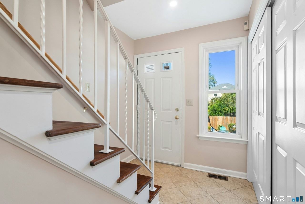 375 Hope St #3 - Photo 4 of 28