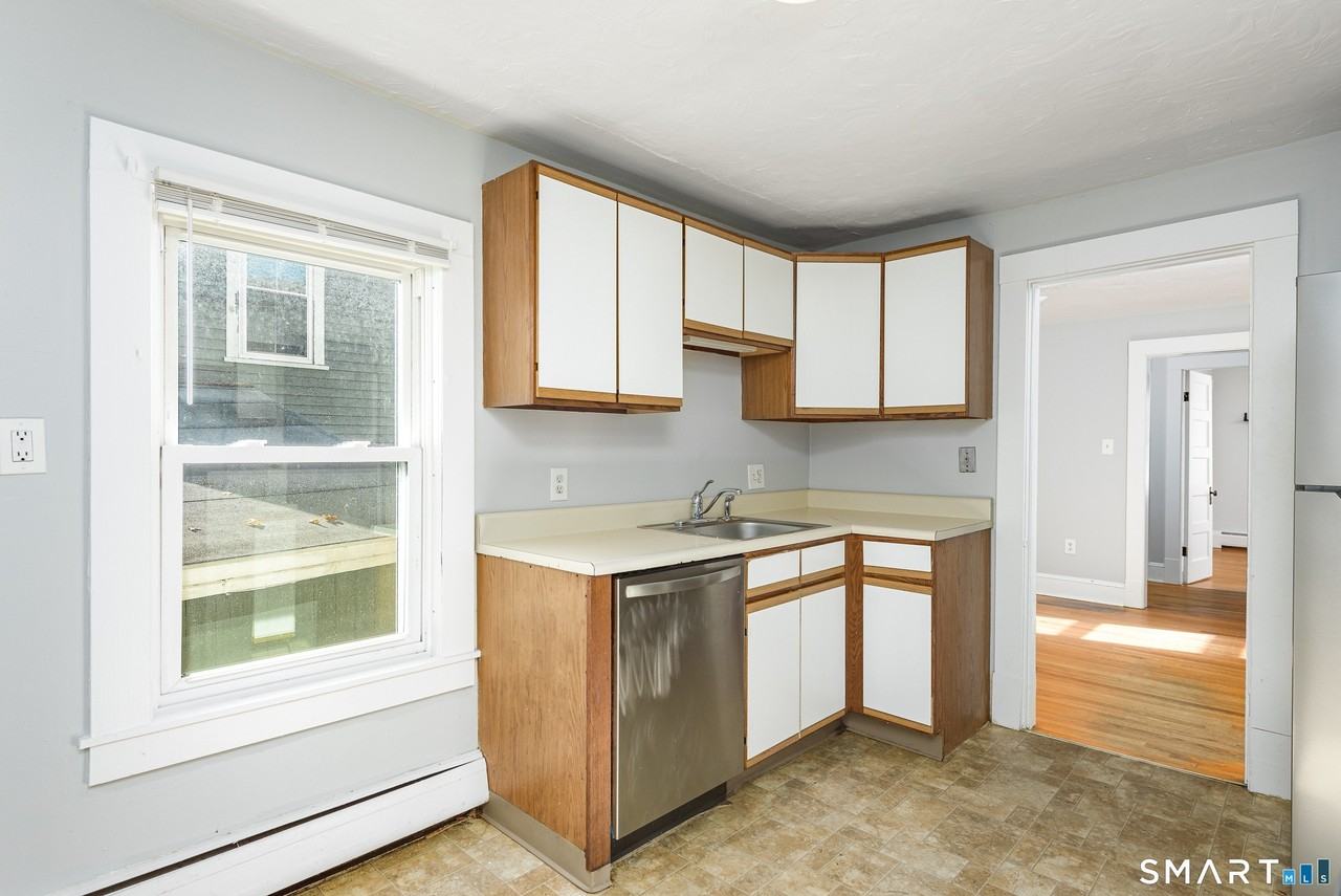 65 W Main St - Photo 6 of 27